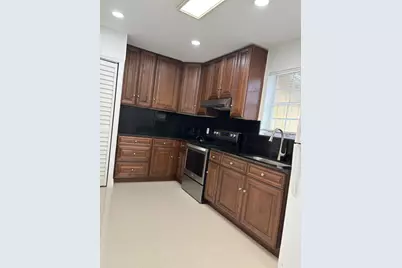 710 Columbus Parkway #Fr, Hollywood, FL 33021 - Photo 1