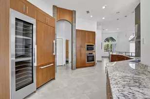 2647 Miller Ct, Weston, FL 33332 - Photo 6
