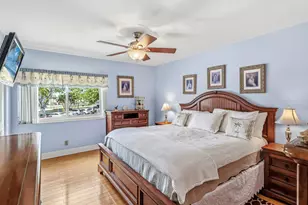 302 Pine Ridge Cir, Greenacres, FL 33463 - Photo 20