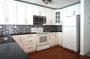 18011 SW 139th Ct, Miami, FL 33177 - Photo 4