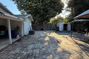 814 Colonial Rd, West Palm Beach, FL 33405 - Photo 8