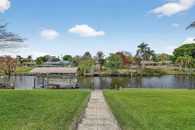 357 SE Verada Avenue, Port Saint Lucie, FL 34983 - Photo 40