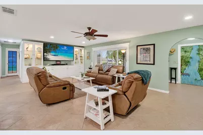 357 SE Verada Avenue, Port Saint Lucie, FL 34983 - Photo 10