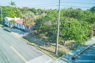 711 12th Ave N, Lake Worth Beach, FL 33460 - Photo 12