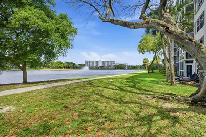 2801 N Palm Aire Drive #402, Pompano Beach, FL 33069 - Photo 22