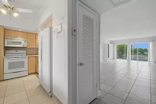 2801 N Palm Aire Dr, Pompano Beach, FL 33069 - Photo 6