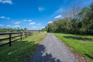 13717 E Citrus Dr, Loxahatchee Groves, FL 33470 - Photo 34