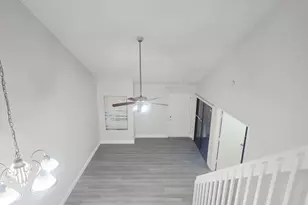 4183 Palm Bay Cir, West Palm Beach, FL 33406 - Photo 2