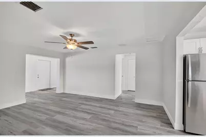 1373 W 30th Street, Riviera Beach, FL 33404 - Photo 10