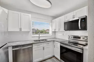 1373 W 30th St, Riviera Beach, FL 33404 - Photo 12