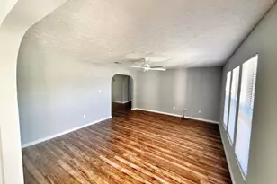 1365 SE Bayharbor St, Port Saint Lucie, FL 34983 - Photo 14