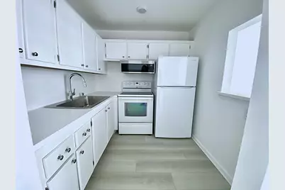 98 E Tilford Place, Deerfield Beach, FL 33442 - Photo 2