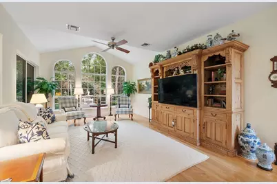 152 Oakwood Lane, Palm Beach Gardens, FL 33410 - Photo 12