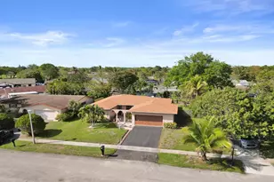 7901 NW 44th Ct, Lauderhill, FL 33351 - Photo 2