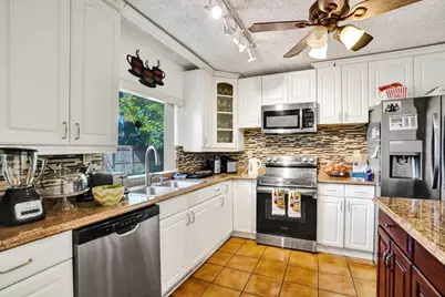 7901 NW 44th Court, Lauderhill, FL 33351 - Photo 16