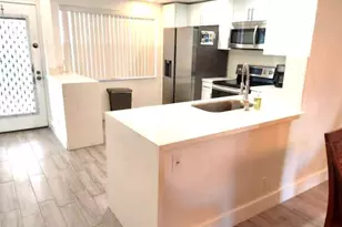 2903 Victoria Cir, Coconut Creek, FL 33066 - Photo 2