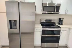 2903 Victoria Cir, Coconut Creek, FL 33066 - Photo 4