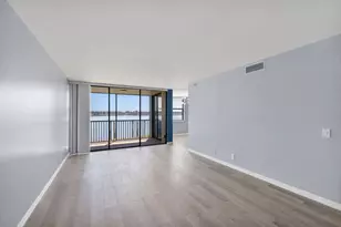 105 Lake Emerald Dr, Oakland Park, FL 33309 - Photo 2