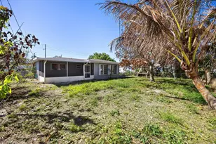 403 NE Oleander Ave, Port Saint Lucie, FL 34952 - Photo 22