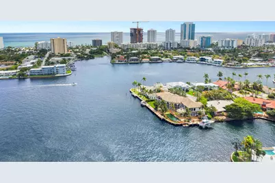 2593 SE 8th Street, Pompano Beach, FL 33062 - Photo 2