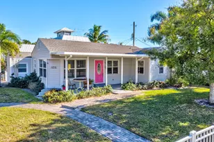 736 Rockland Dr, West Palm Beach, FL 33405 - Photo 1