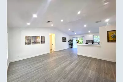 490 13th Lane SW, Vero Beach, FL 32962 - Photo 4