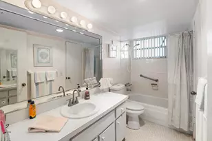 1333 E Hallandale Beach Blvd, Hallandale Beach, FL 33009 - Photo 20