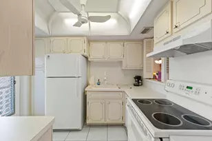 1333 E Hallandale Beach Blvd, Hallandale Beach, FL 33009 - Photo 24