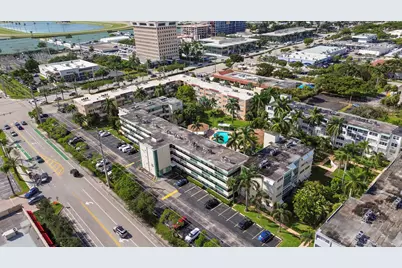 1333 E Hallandale Beach Boulevard #409, Hallandale Beach, FL 33009 - Photo 2