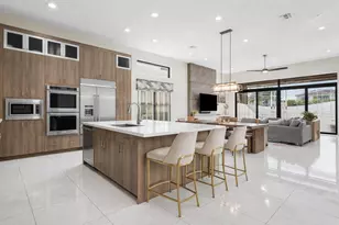 17317 Santaluce Mnr, Boca Raton, FL 33496 - Photo 4