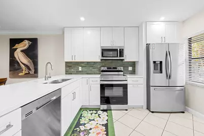 9193 Pecky Cypress Lane, Boca Raton, FL 33428 - Photo 4