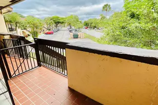 2297 SW 15th St, Deerfield Beach, FL 33442 - Photo 28