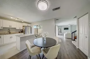 187 Woodland Rd, Palm Springs, FL 33461 - Photo 10