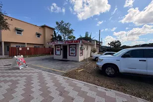 1551 NW 6th St, Fort Lauderdale, FL 33311 - Photo 2