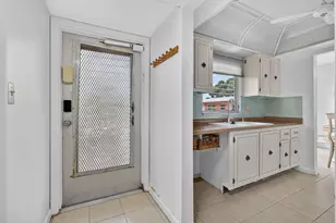 26 Golfs, West Palm Beach, FL 33417 - Photo 2