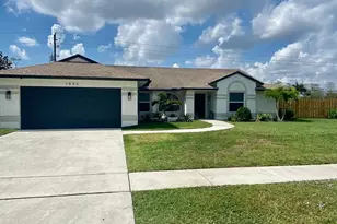 1853 Shower Tree Way, Wellington, FL 33414 - Photo 32