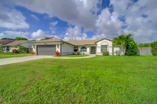 1853 Shower Tree Way, Wellington, FL 33414 - Photo 4