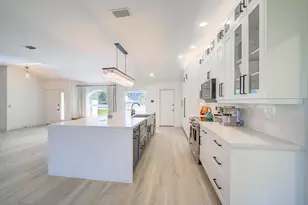 1853 Shower Tree Way, Wellington, FL 33414 - Photo 8