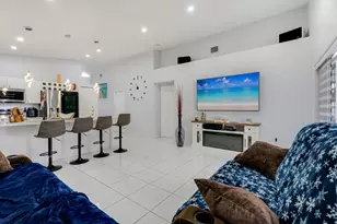 8771 NW 141st Terrace, Miami Lakes, FL 33018 - Photo 18