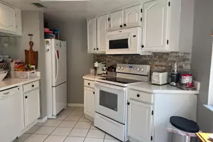 13 Uno Lago Dr, Juno Beach, FL 33408 - Photo 10