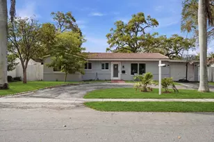 330 SE 6th St, Pompano Beach, FL 33060 - Photo 1