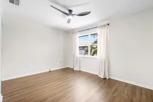 10889 Tamoron Ln, Boca Raton, FL 33498 - Photo 14