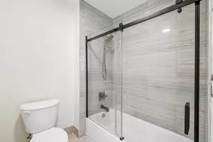 10889 Tamoron Ln, Boca Raton, FL 33498 - Photo 20
