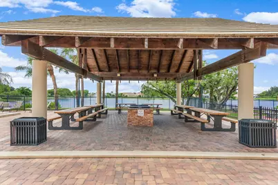 10889 Tamoron Lane, Boca Raton, FL 33498 - Photo 28