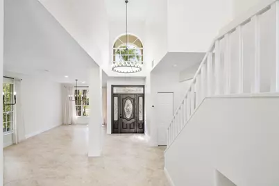10889 Tamoron Lane, Boca Raton, FL 33498 - Photo 6