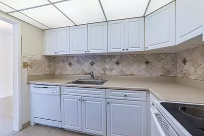 1200 West Avenue #1521, Miami Beach, FL 33139 - Photo 12