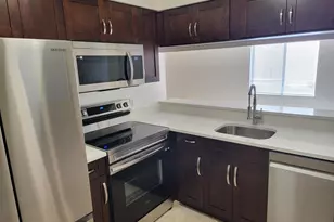 1138 Coral Club Dr, Coral Springs, FL 33071 - Photo 2