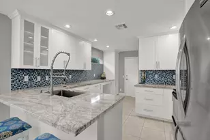 2702 Arborwood Rd, Davie, FL 33328 - Photo 8