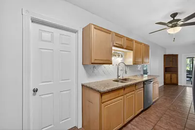 4914 Pine Knoll Way, Stuart, FL 34997 - Photo 10