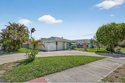 4914 Pine Knoll Way, Stuart, FL 34997 - Photo 4